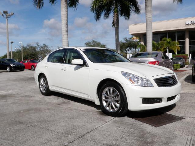 Photo of 2008 Infiniti G35