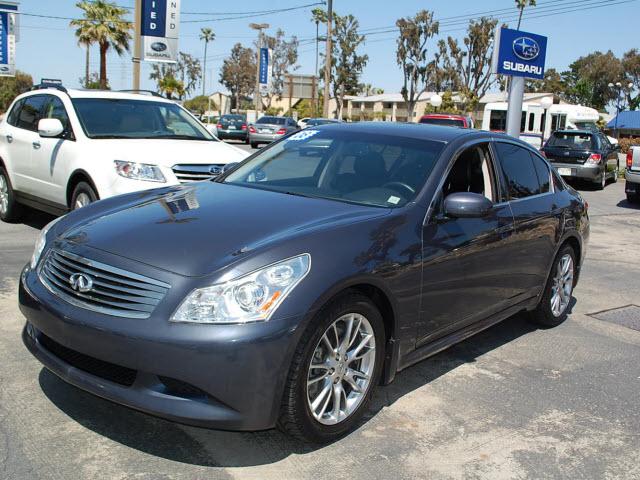 Photo of 2008 Infiniti G35