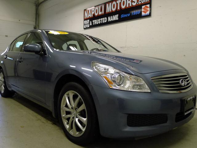 Photo of 2008 Infiniti G35