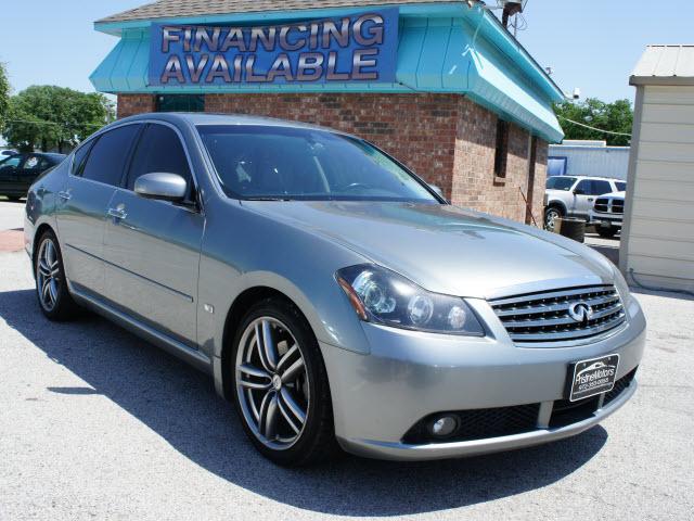 Photo of 2006 Infiniti M45