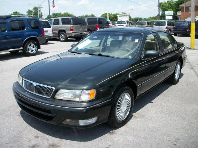 Photo of 1996 Infiniti I30