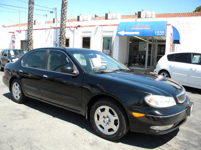 Photo of 2001 Infiniti I30