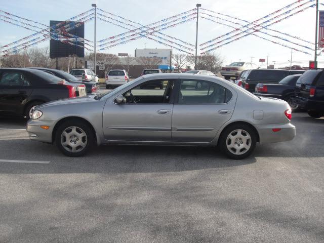 Photo of 2001 Infiniti I30