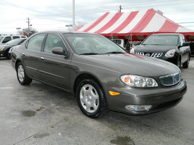 Photo of 2000 Infiniti I30