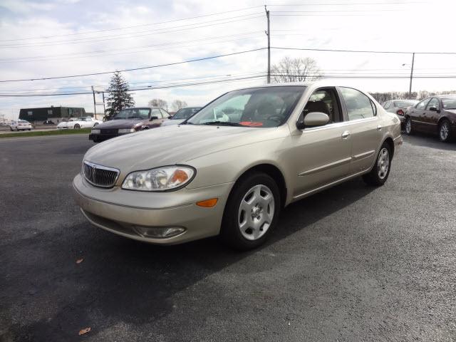 Photo of 2000 Infiniti I30