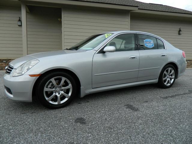 Photo of 2006 Infiniti G35