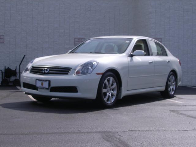 Photo of 2006 Infiniti G35