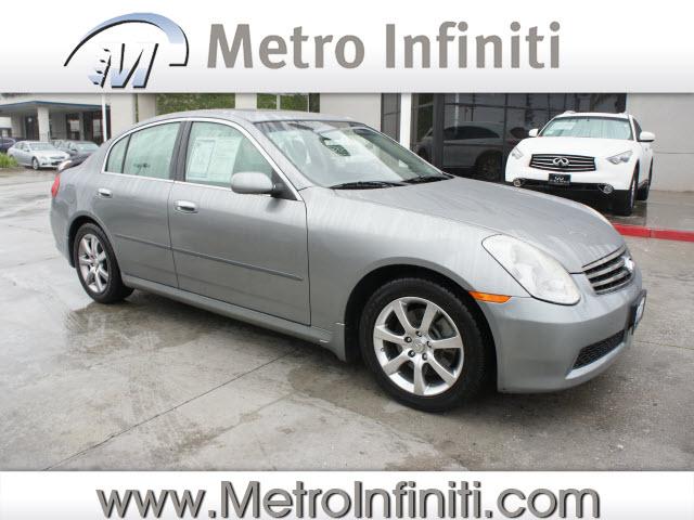Photo of 2006 Infiniti G35