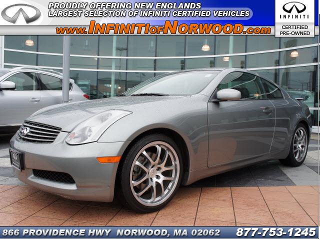 Photo of 2005 Infiniti G35