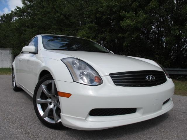 Photo of 2005 Infiniti G35