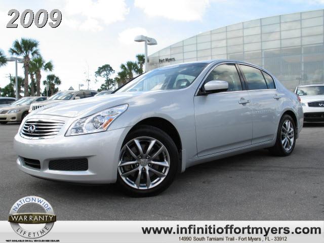 Photo of 2009 Infiniti G37 Sedan