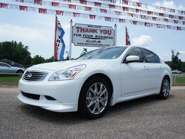 Photo of 2009 Infiniti G37 Sedan