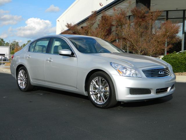 Photo of 2009 Infiniti G37