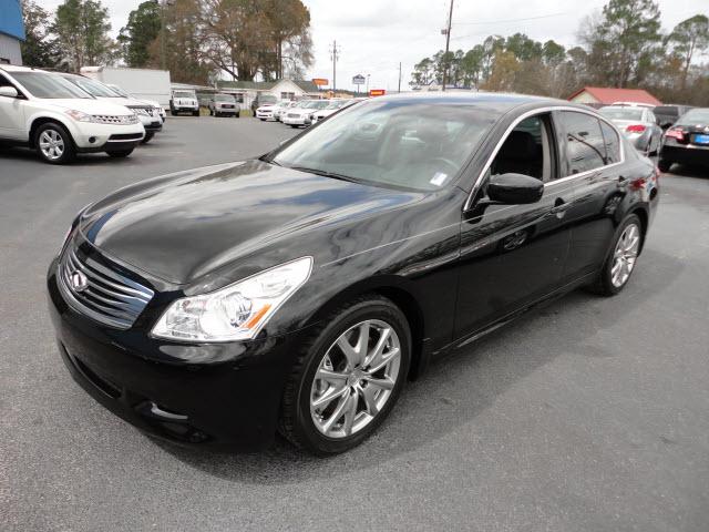 Photo of 2009 Infiniti G37 Sedan