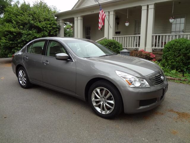 Photo of 2009 Infiniti G37 Sedan