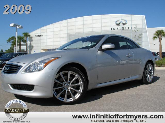 Photo of 2009 Infiniti G37 Convertible