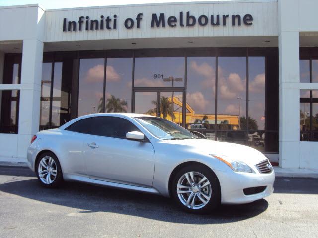 Photo of 2009 Infiniti G37 Convertible