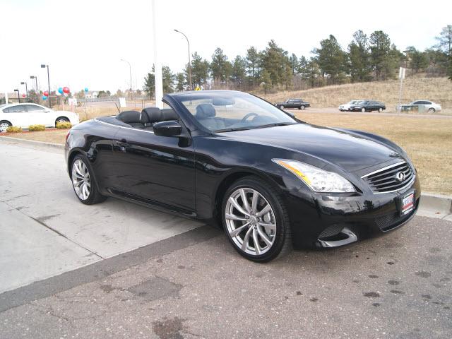 Photo of 2009 Infiniti G37 Convertible