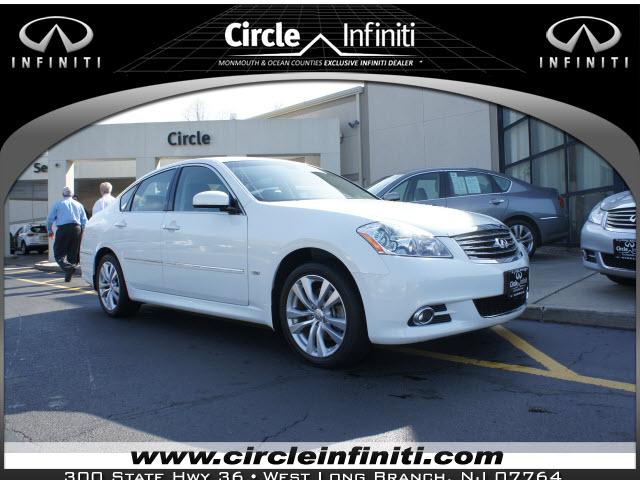 Photo of 2009 Infiniti M35