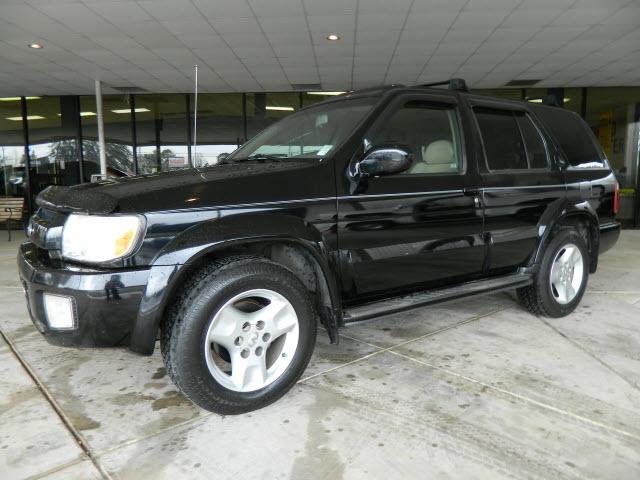 Photo of 2002 Infiniti QX4