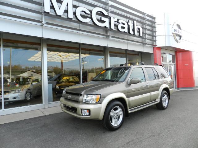 Photo of 2001 Infiniti QX4
