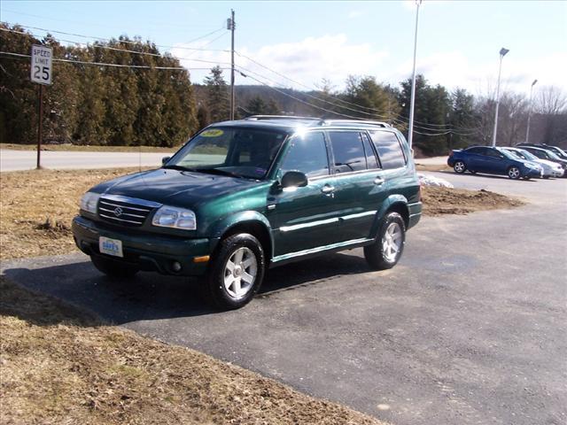 Photo of 2001 Suzuki XL7