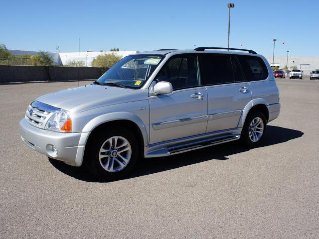 Photo of 2005 Suzuki XL7