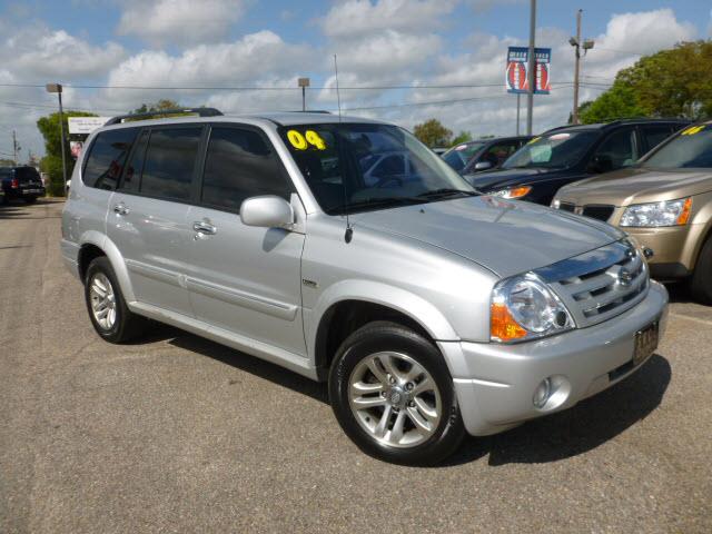 Photo of 2004 Suzuki XL7