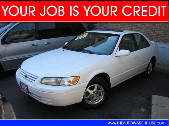 Photo of 1999 Toyota Camry