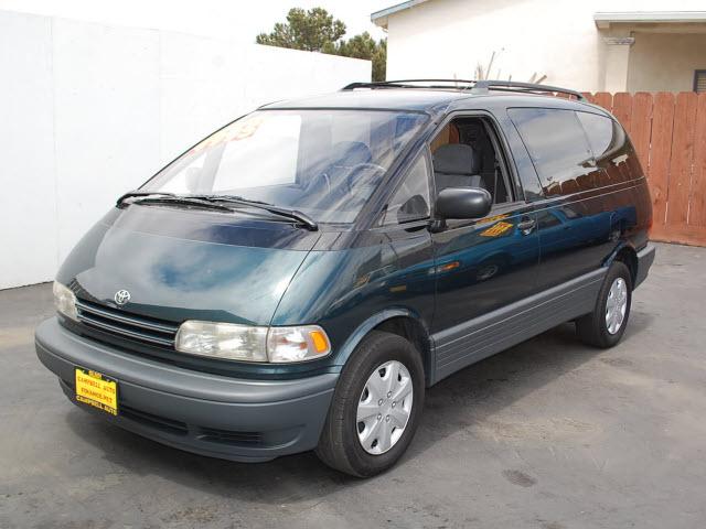Photo of 1996 Toyota Previa