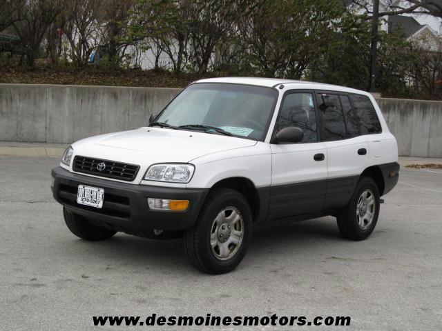 Photo of 1999 Toyota RAV4