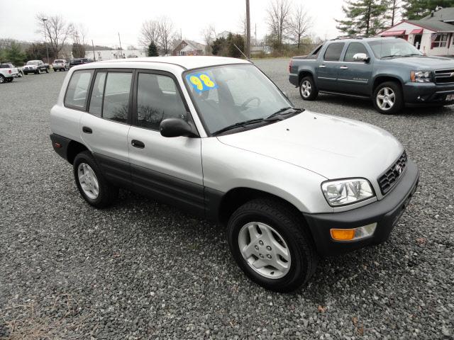 Photo of 1998 Toyota RAV4