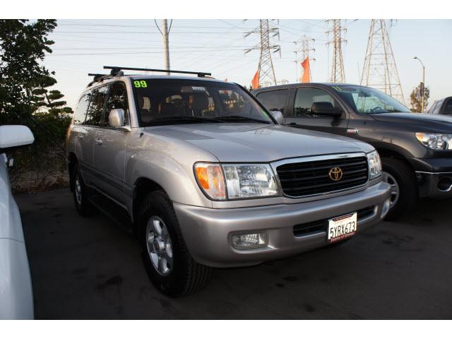 Photo of 1999 Toyota Land Cruiser