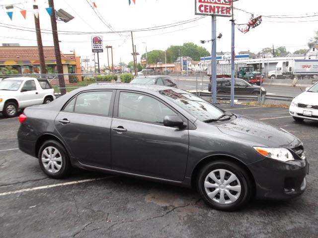 Photo of 2011 Toyota Corolla