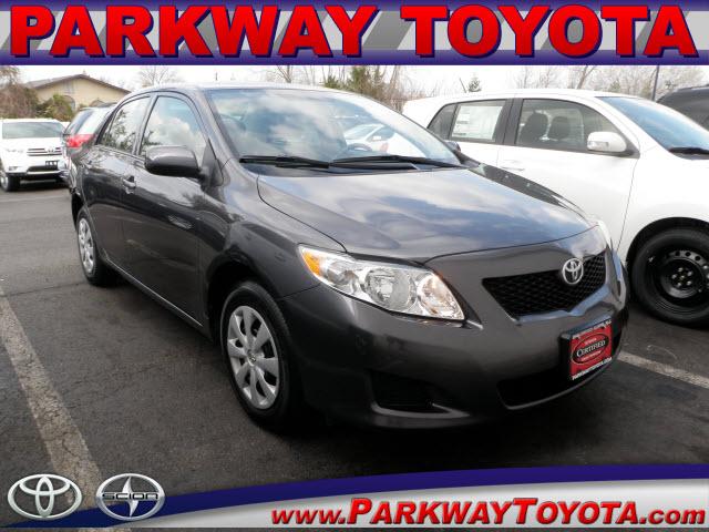 Photo of 2010 Toyota Corolla
