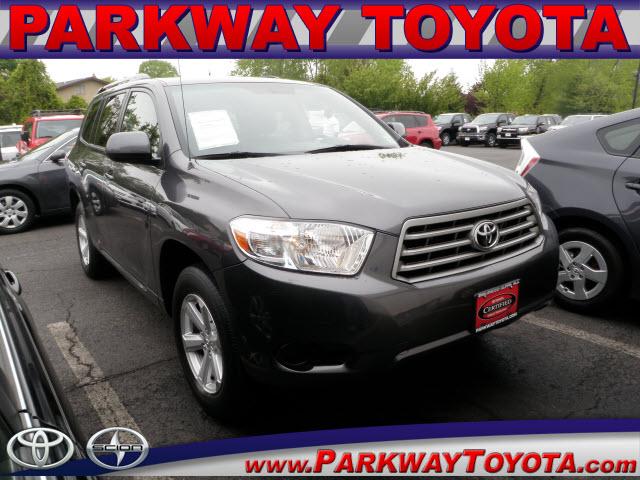 Photo of 2010 Toyota Highlander