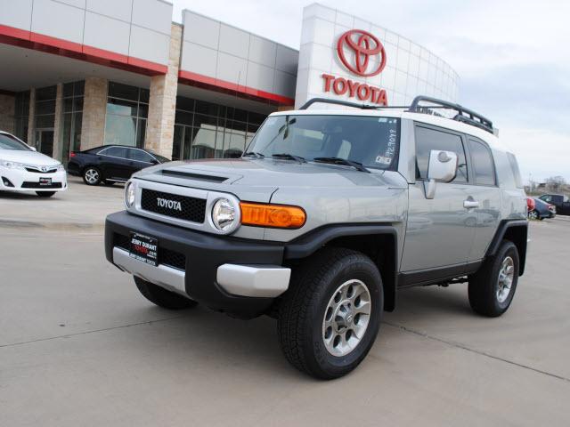 Photo of 2012 Toyota FJ Cruiser