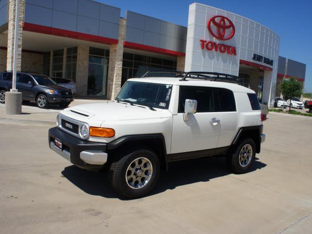 Photo of 2012 Toyota FJ Cruiser