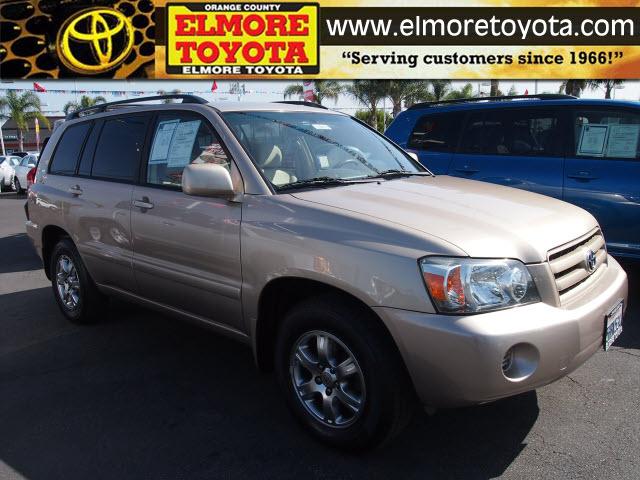 Photo of 2004 Toyota Highlander