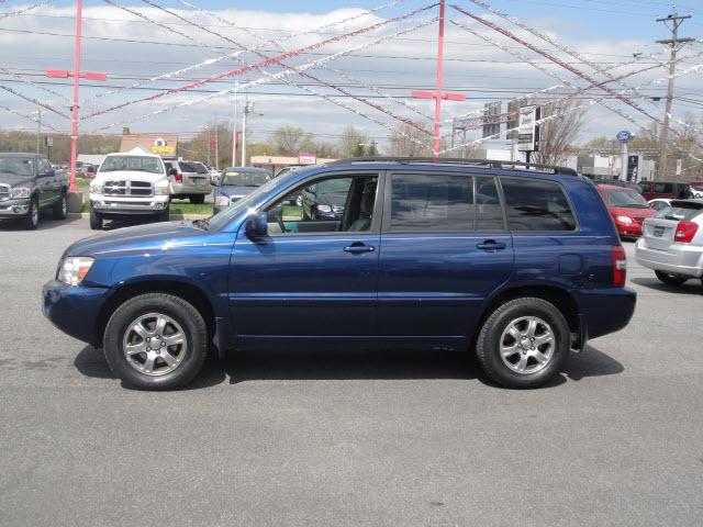 Photo of 2005 Toyota Highlander