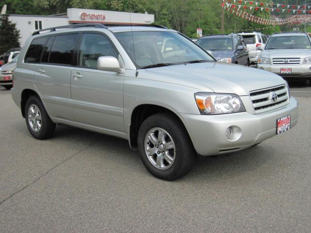 Photo of 2005 Toyota Highlander