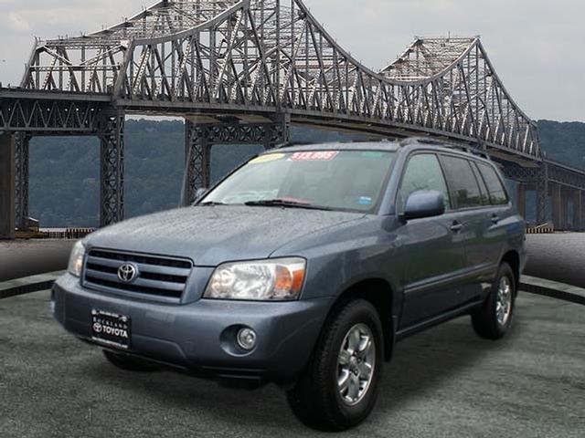 Photo of 2005 Toyota Highlander