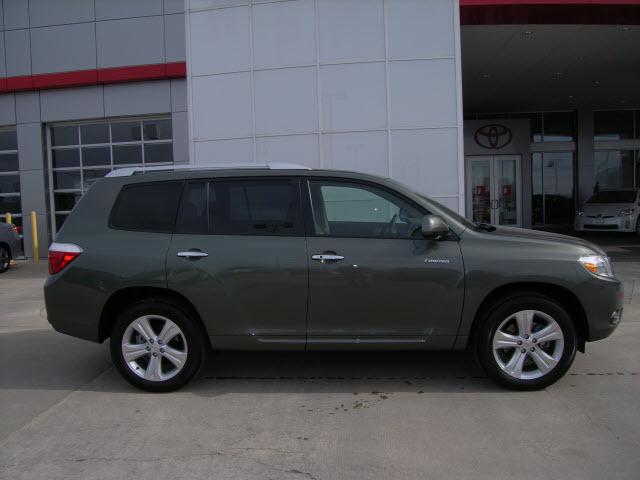 Photo of 2008 Toyota Highlander
