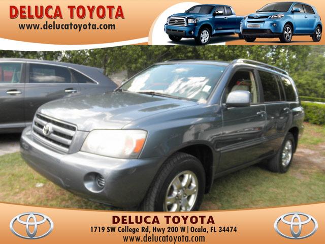 Photo of 2004 Toyota Highlander