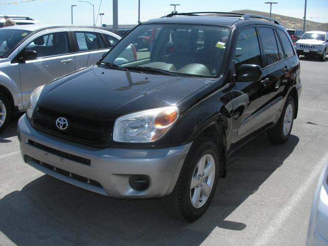 Photo of 2005 Toyota RAV4