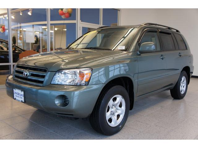 Photo of 2005 Toyota Highlander