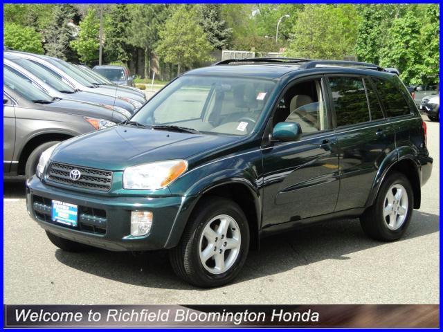 Photo of 2002 Toyota RAV4