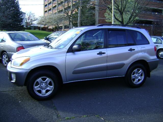 Photo of 2002 Toyota RAV4