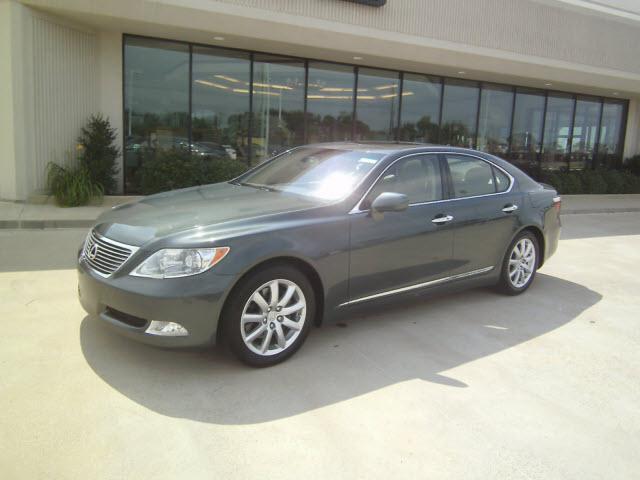 Photo of 2007 Lexus LS 460