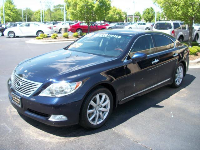 Photo of 2008 Lexus LS